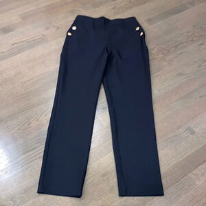 Sailor style pants with golden buttons, side pockets and elastic band